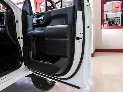 Used 2023 GMC Sierra 3500 Pro w/ Convenience Package image 38