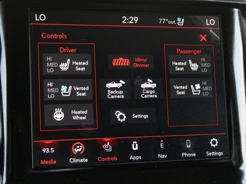 Used 2020 RAM 3500 Laramie image 29