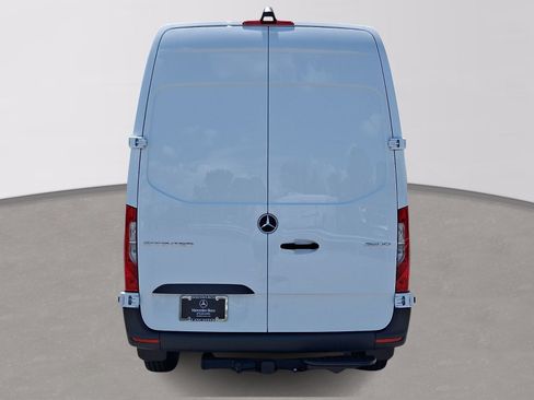 Used 2026 Mercedes-Benz Sprinter 2500 image 5