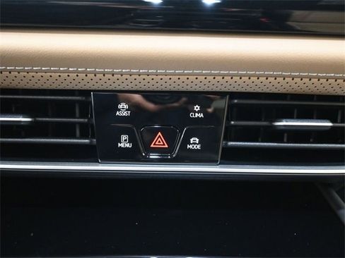 New 2026 Volkswagen Atlas Cross Sport SE image 4