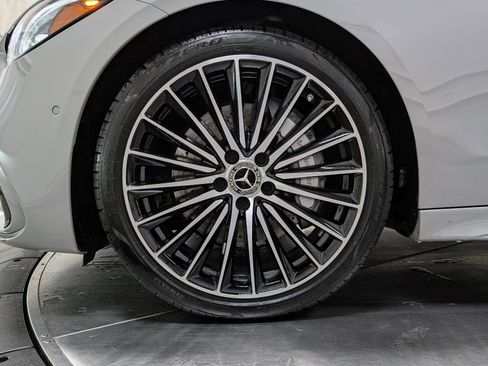Used 2025 Mercedes-Benz C 300 4MATIC Sedan image 12