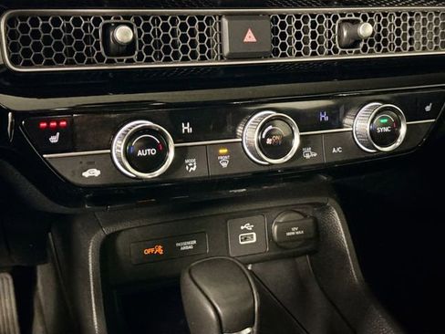 Certified 2023 Honda Civic EX-L image 33