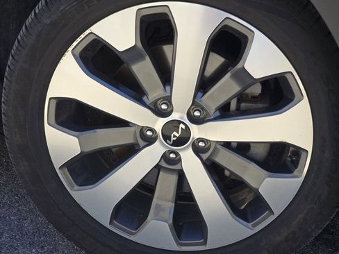 Used 2022 Kia Telluride S AWD/4WD image 11