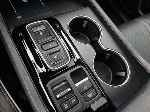 Used 2023 Honda Pilot Elite image 17