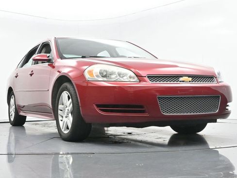 Used 2013 Chevrolet Impala LT w/ LT Sunroof Package FWD image 39