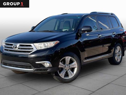 Used 2012 Toyota Highlander Limited w/ Tow Pkg FWD image 1