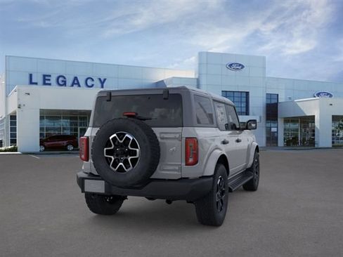 New 2026 Ford Bronco Outer Banks AWD/4WD image 8