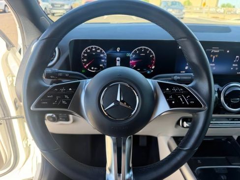 Used 2025 Mercedes-Benz GLA 250 4MATIC image 20