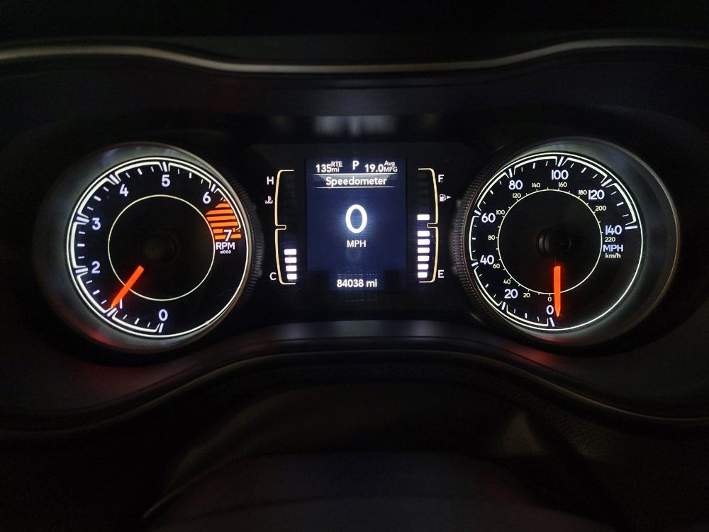 Used 2019 Jeep Cherokee Latitude w/ Popular Appearance Group FWD image 23
