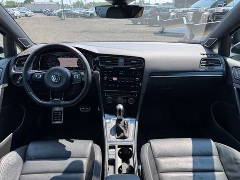 Used 2018 Volkswagen Golf R 4-Door AWD/4WD image 13