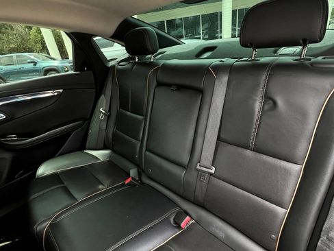 Used 2019 Chevrolet Impala Premier FWD image 24
