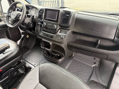Used 2023 RAM ProMaster 3500 w/ Lane Management Group FWD image 12