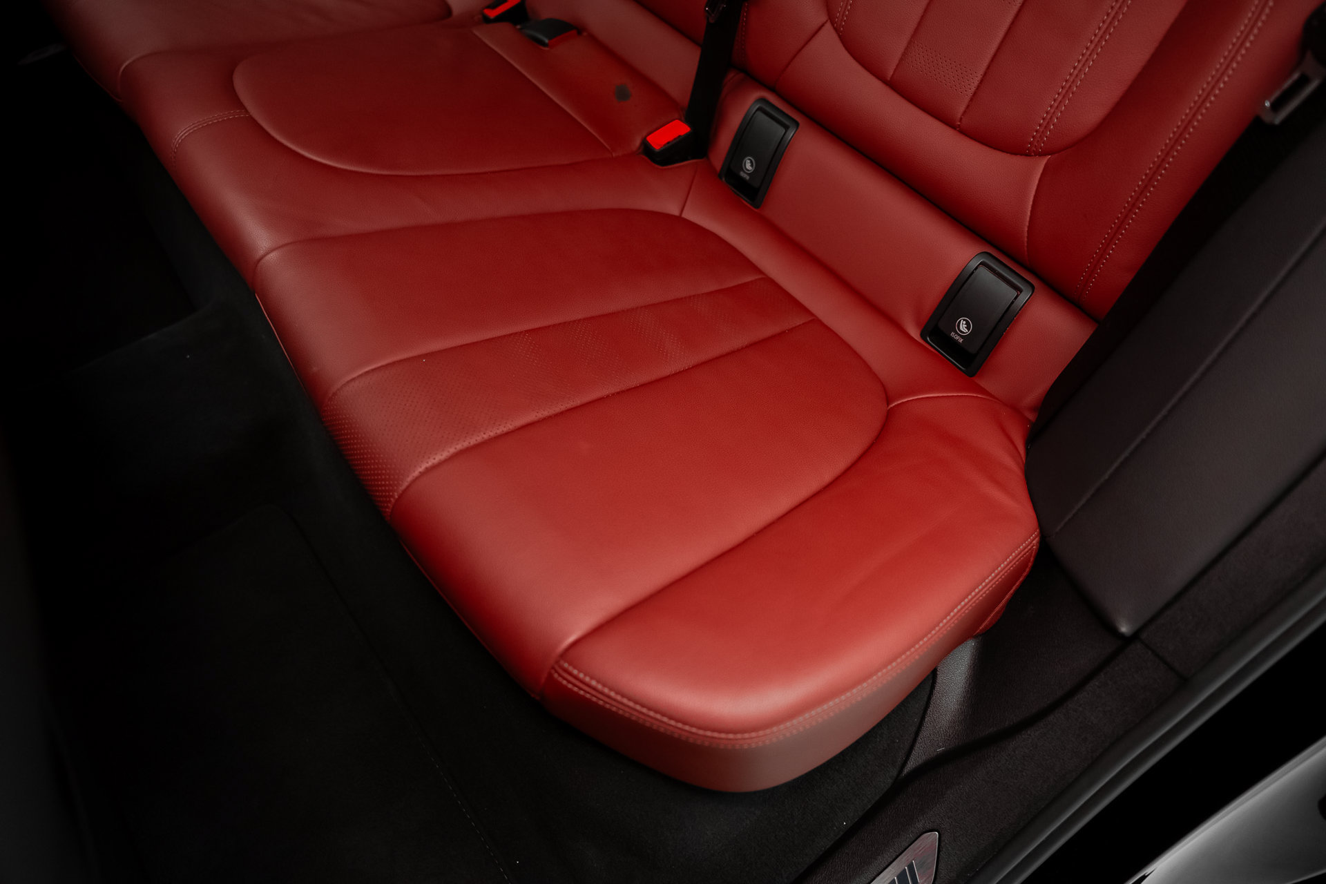 Used 2022 BMW X6 M50i w/ Premium Package AWD/4WD image 69