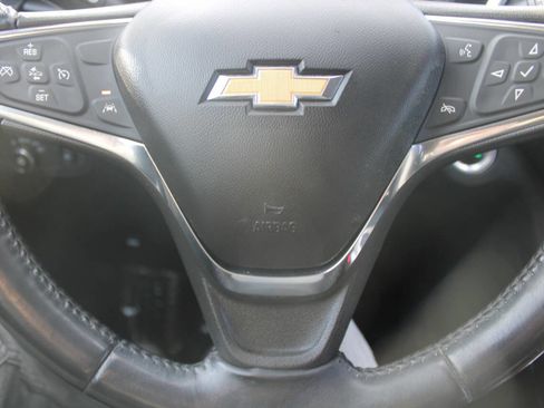 Used 2020 Chevrolet Equinox LT image 14