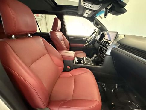 Certified 2023 Lexus GX 460 Premium w/ Premium Package AWD/4WD image 14