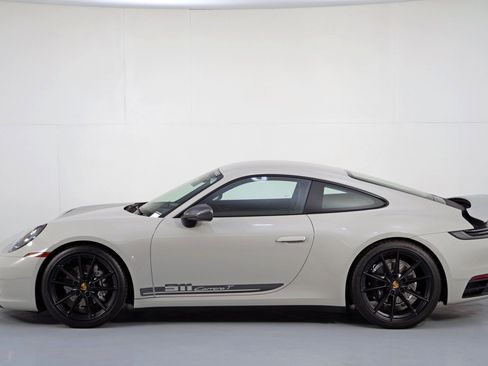 Used 2024 Porsche 911 Carrera T image 44