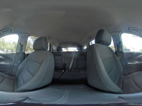 Used 2024 GMC Terrain SLE FWD image 41