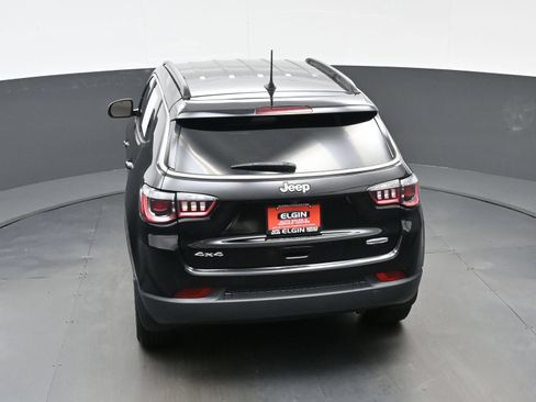 Used 2022 Jeep Compass Latitude AWD/4WD image 34