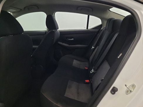 Used 2022 Nissan Sentra SR w/ Midnight Edition FWD image 18