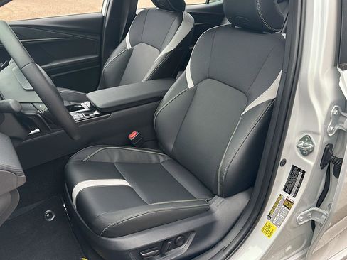 Used 2026 Toyota Camry SE image 12