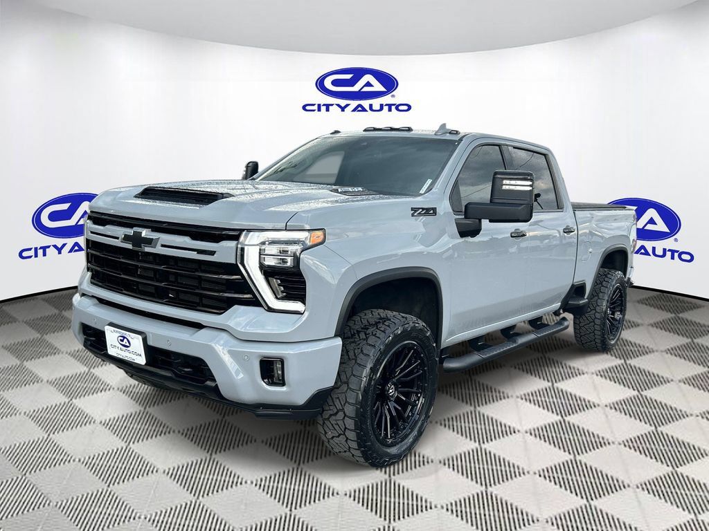 Used 2024 Chevrolet Silverado 2500 LTZ w/ LTZ Plus Package AWD/4WD image 8