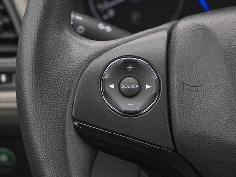 Used 2016 Honda HR-V LX image 17