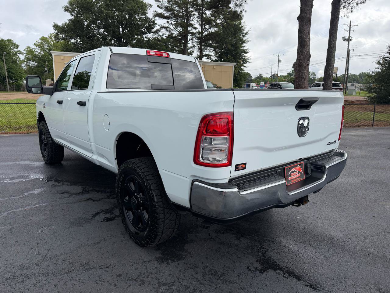 Used 2024 RAM 2500 Tradesman w/ Chrome Appearance Group AWD/4WD image 2