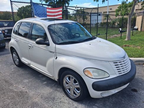Used 2002 Chrysler PT Cruiser Limited FWD image 4