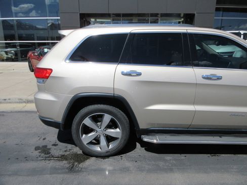 Used 2014 Jeep Grand Cherokee Limited RWD image 12