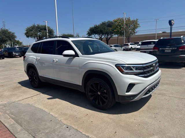Used 2022 Volkswagen Atlas SE AWD/4WD image 2