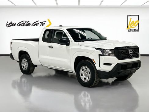 Used 2024 Nissan Frontier S w/ S Utility Package image 3