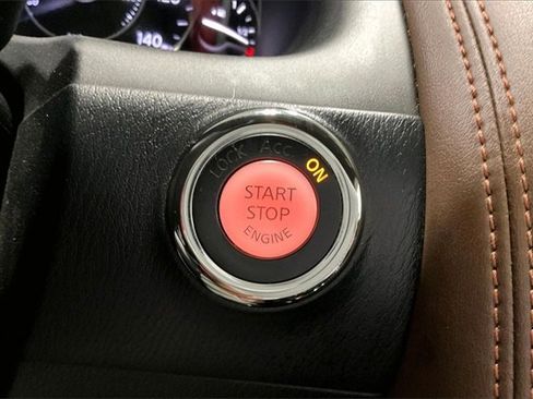 Used 2020 Nissan Armada Platinum w/ Platinum Reserve Package image 32