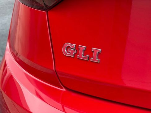 Used 2020 Volkswagen Jetta GLI image 13