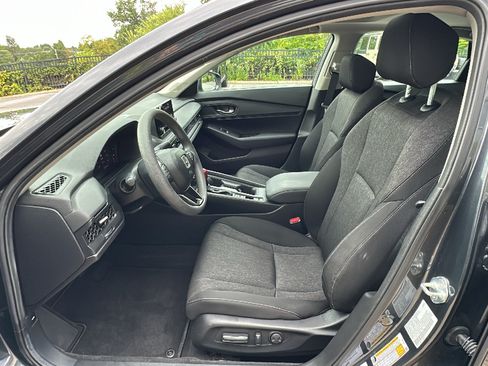 Used 2024 Honda Accord EX image 11