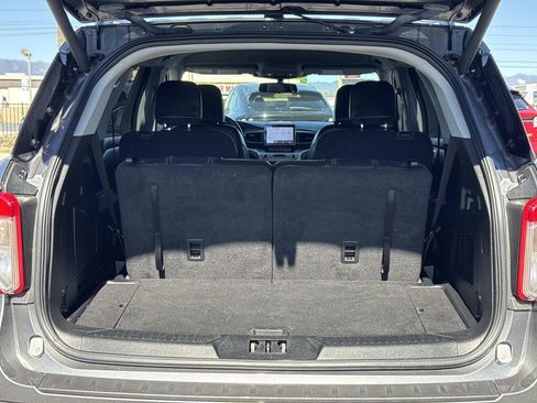 Used 2022 Ford Explorer XLT w/ Equipment Group 202A image 26