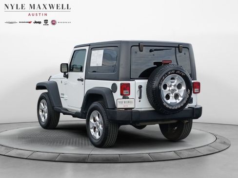 Used 2017 Jeep Wrangler Sport AWD/4WD image 14