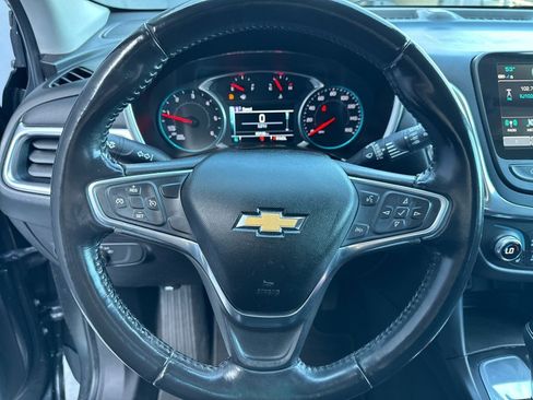 Used 2018 Chevrolet Equinox LT w/ Sun & Infotainment Package image 8