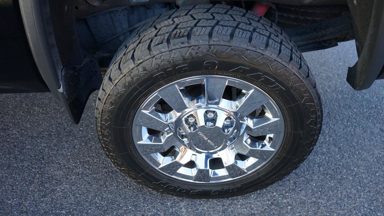 Used 2019 GMC Sierra 2500 Denali w/ Duramax Plus Package AWD/4WD image 32