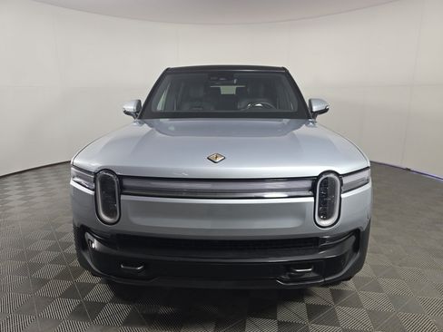 Used 2025 Rivian R1S Adventure AWD/4WD image 8