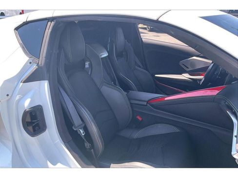 Used 2024 Chevrolet Corvette Stingray Preferred Cpe w/ Z51 Performance Package RWD image 6