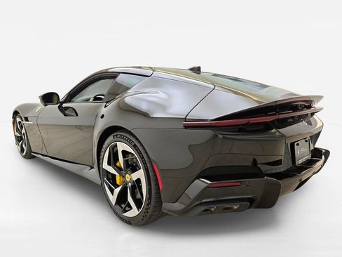 Used 2025 Ferrari 12Cilindri RWD image 9