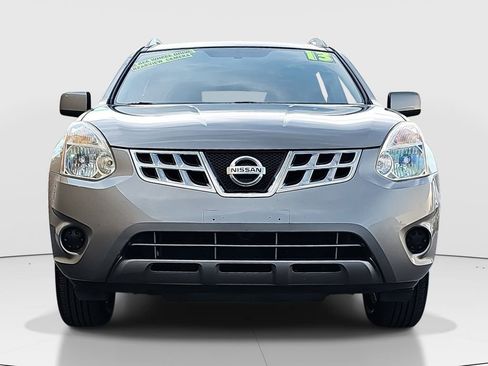 Used 2013 Nissan Rogue SV image 2