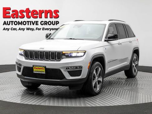 Used 2023 Jeep Grand Cherokee 4WD 4xe image 1
