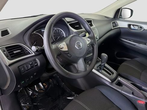 Used 2018 Nissan Sentra S FWD image 9