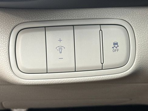 New 2026 Hyundai Venue SEL FWD image 23