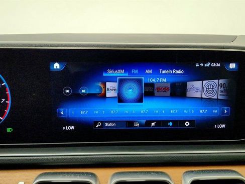 Used 2021 Mercedes-Benz GLS 580 4MATIC image 16