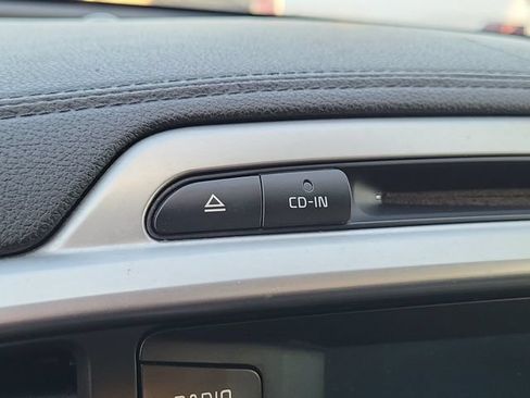 Used 2018 Kia Sorento FWD image 21