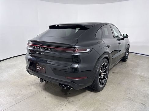 New 2026 Porsche Cayenne S image 7