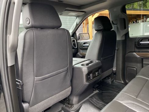 Used 2021 Chevrolet Silverado 1500 LT Trail Boss w/ Convenience Package II AWD/4WD image 15