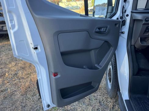 New 2026 Ford Transit 250 Low Roof w/ Load Area Protection Package RWD image 9